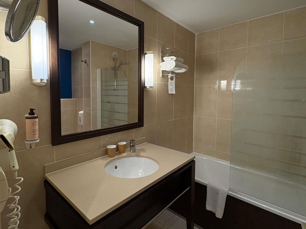 Mercure Angers Centre Gare Hotel 71/72