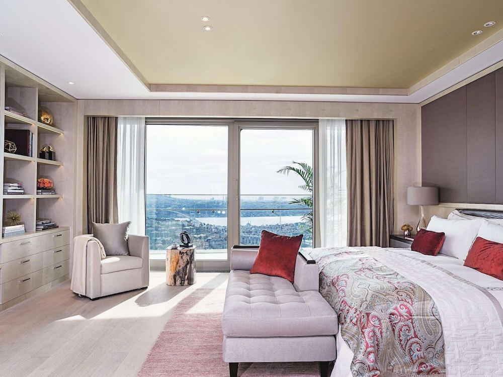 RAFFLES ISTANBUL 28/68