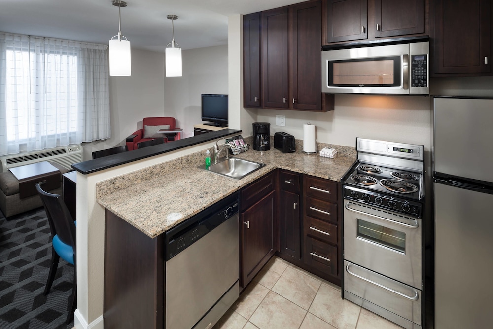 Towneplace Suites By Marriott Columbia Southeast Ft Jackson 35/47