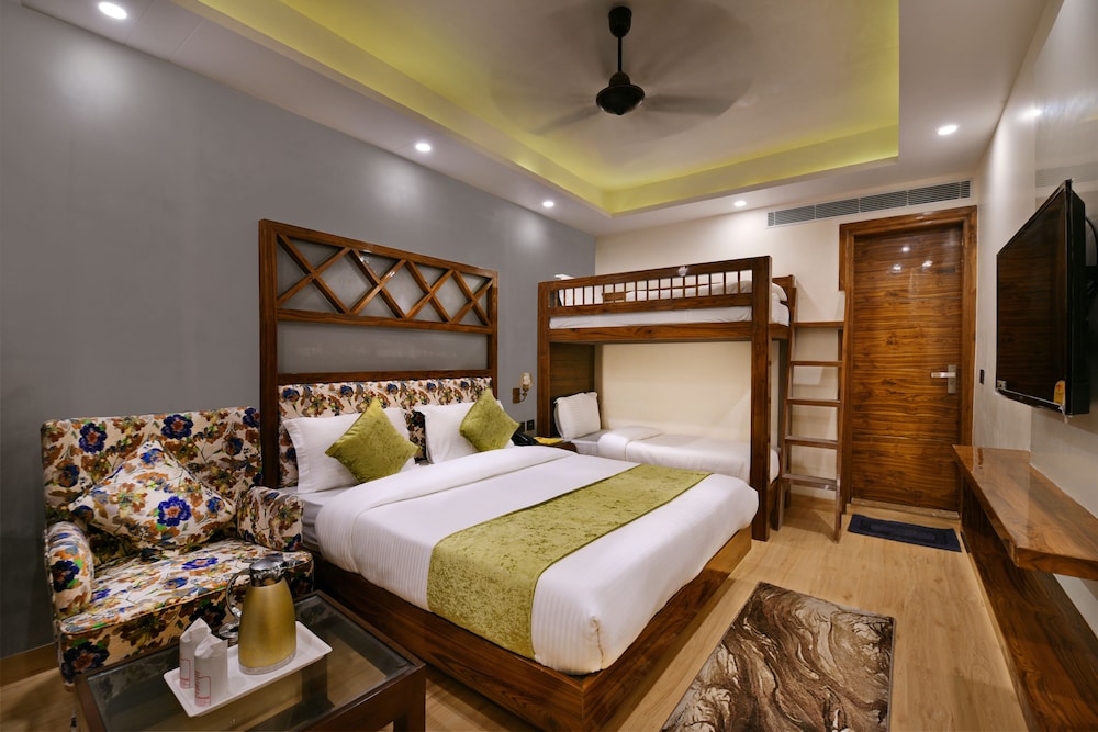 Hotel Blue Pearl Paharganj 36/50