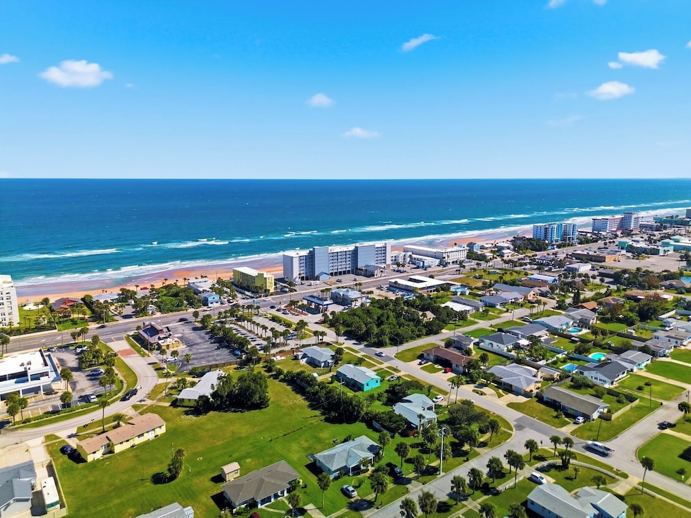 The Maverick Resort 45/50