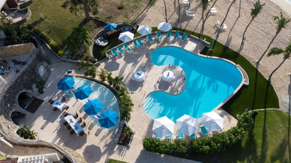 The Buccaneer Beach & Golf Resort 1/81