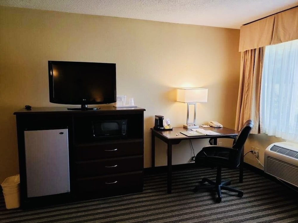 Quality Inn & Suites Vancouver - Hazel Dell 49/59
