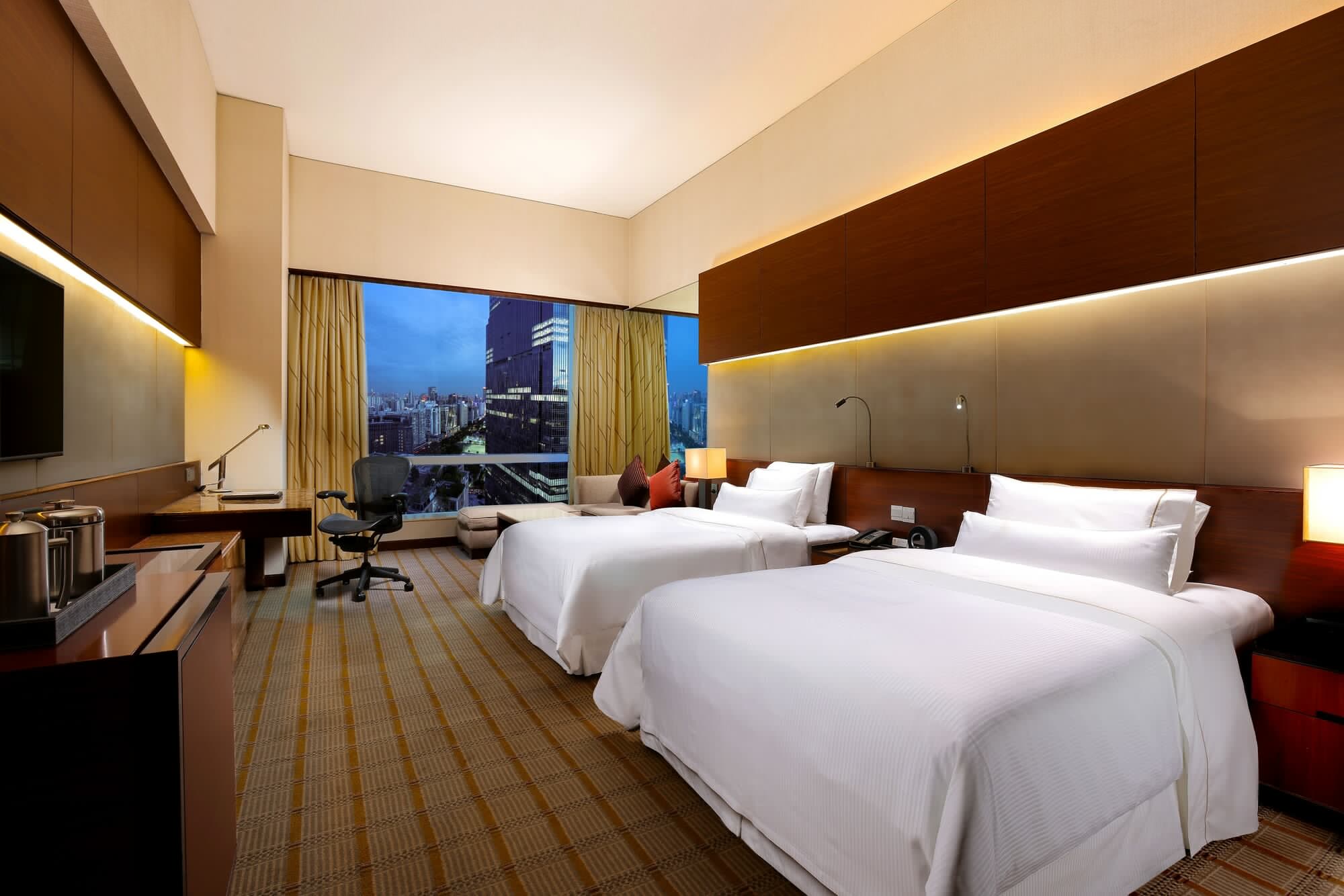 غرفة بسريرين منفصلين بإطلالة على المدينة، The Westin Guangzhou 6/10