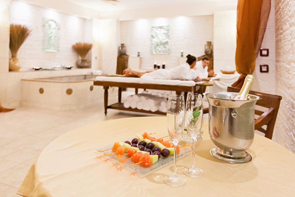 Melia Grand Hermitage 61/81