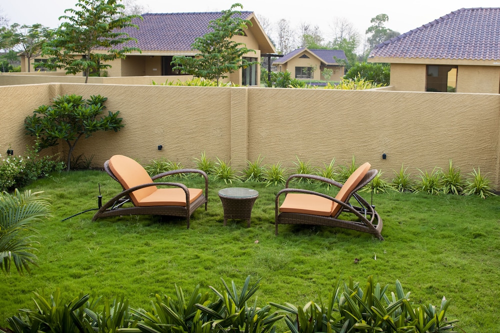 WelcomHeritage Tadoba Vanya Villas resort and Spa 52/61