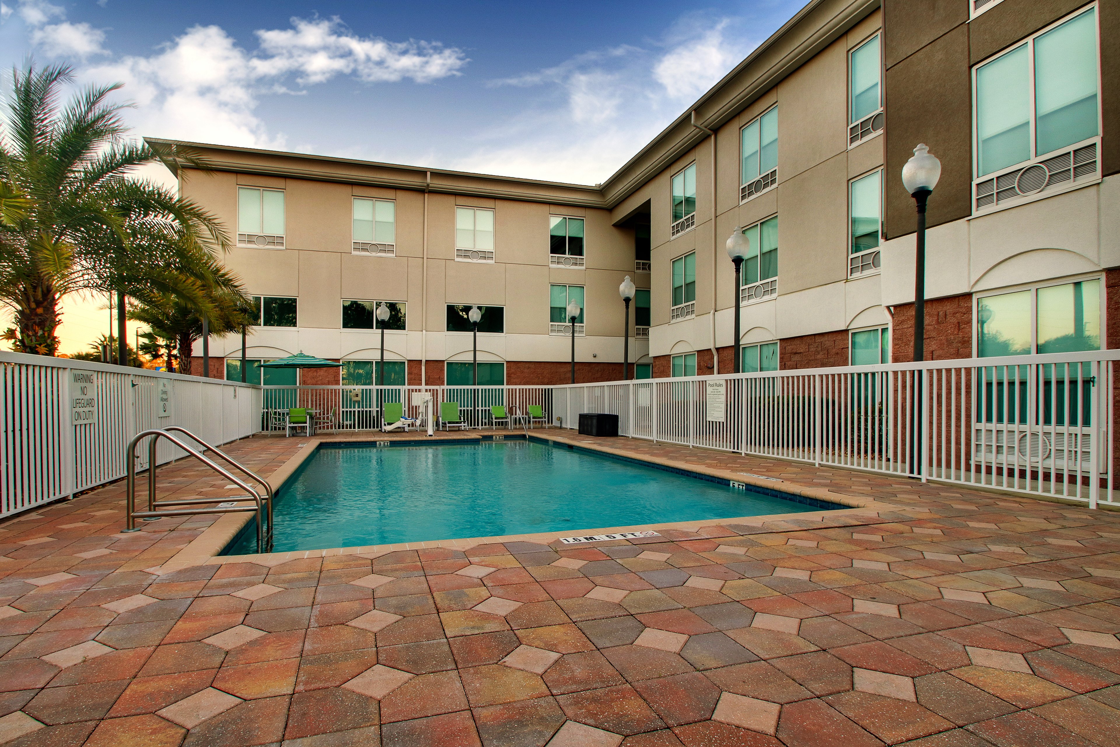 Holiday Inn Express Hotel Suites Jacksonville North Fernandina Yulee 60/68