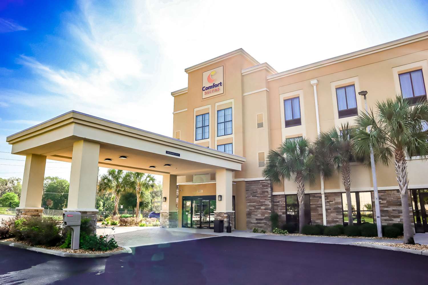 Comfort Suites Dunnellon near Rainbow Springs 37/40