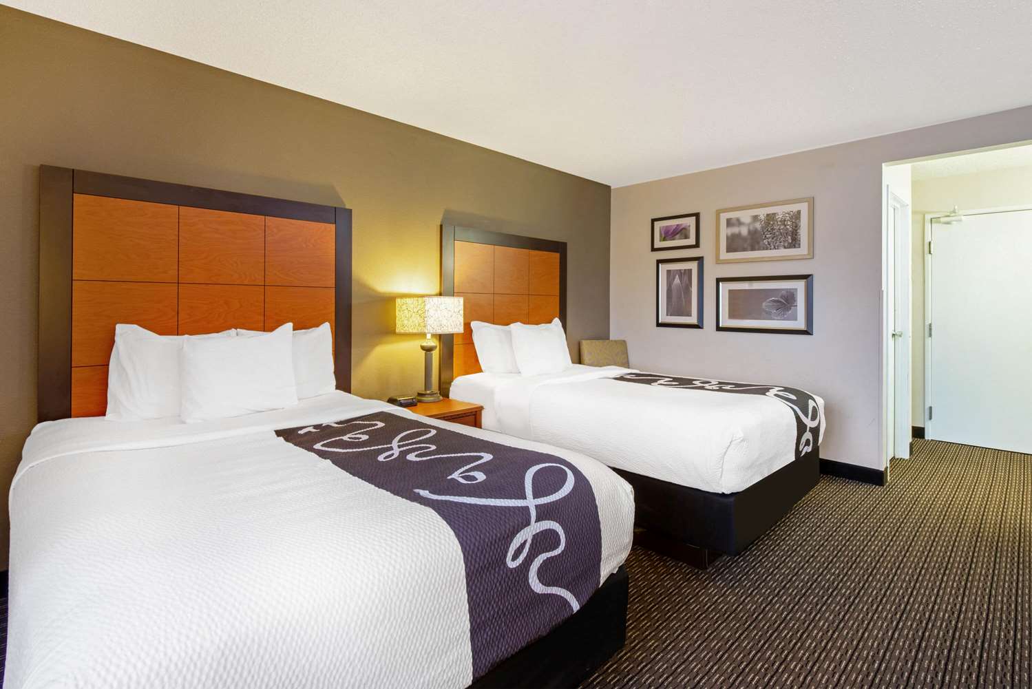 La Quinta Inn And Suites By Wyndham Harrisburg Airport Hershey 14/48