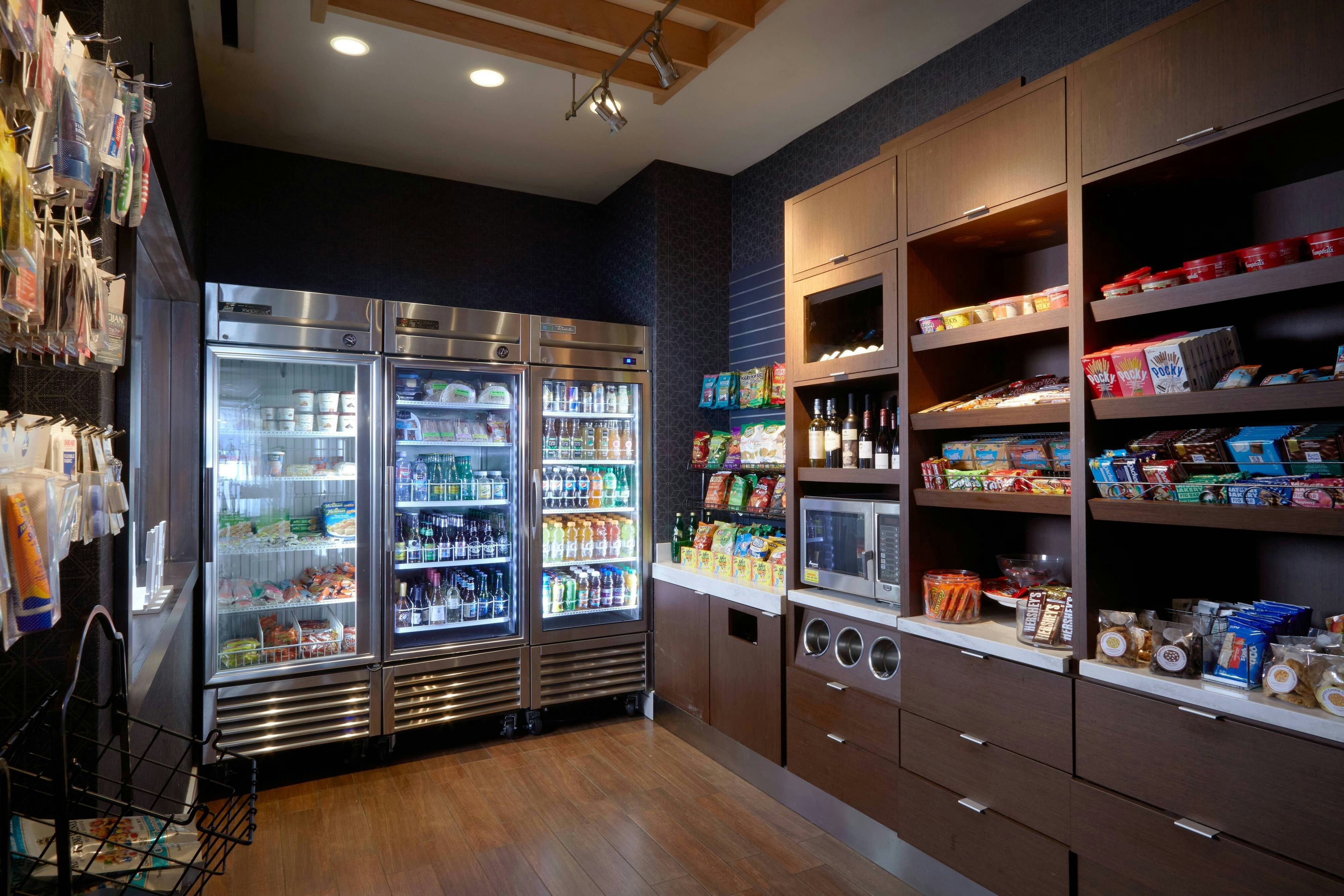 Courtyard By Marriott Los Angeles Lax Century Boulevard 2/19
