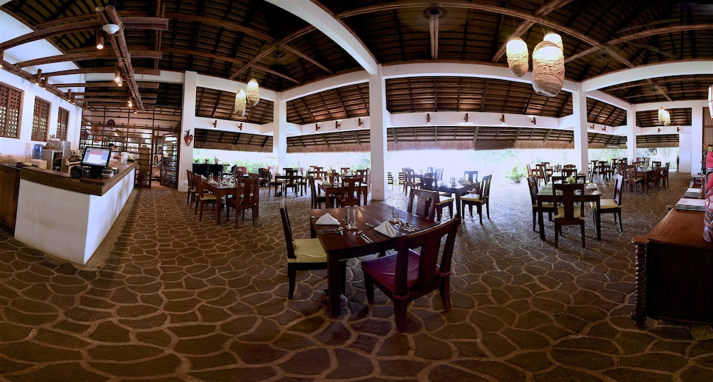 Amun Ini Beach Resort & Spa 34/50