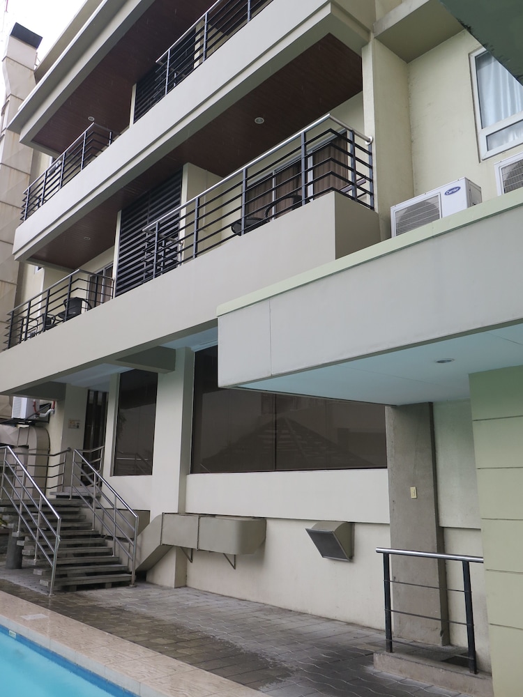 Circle Inn - Iloilo City Center 2/50