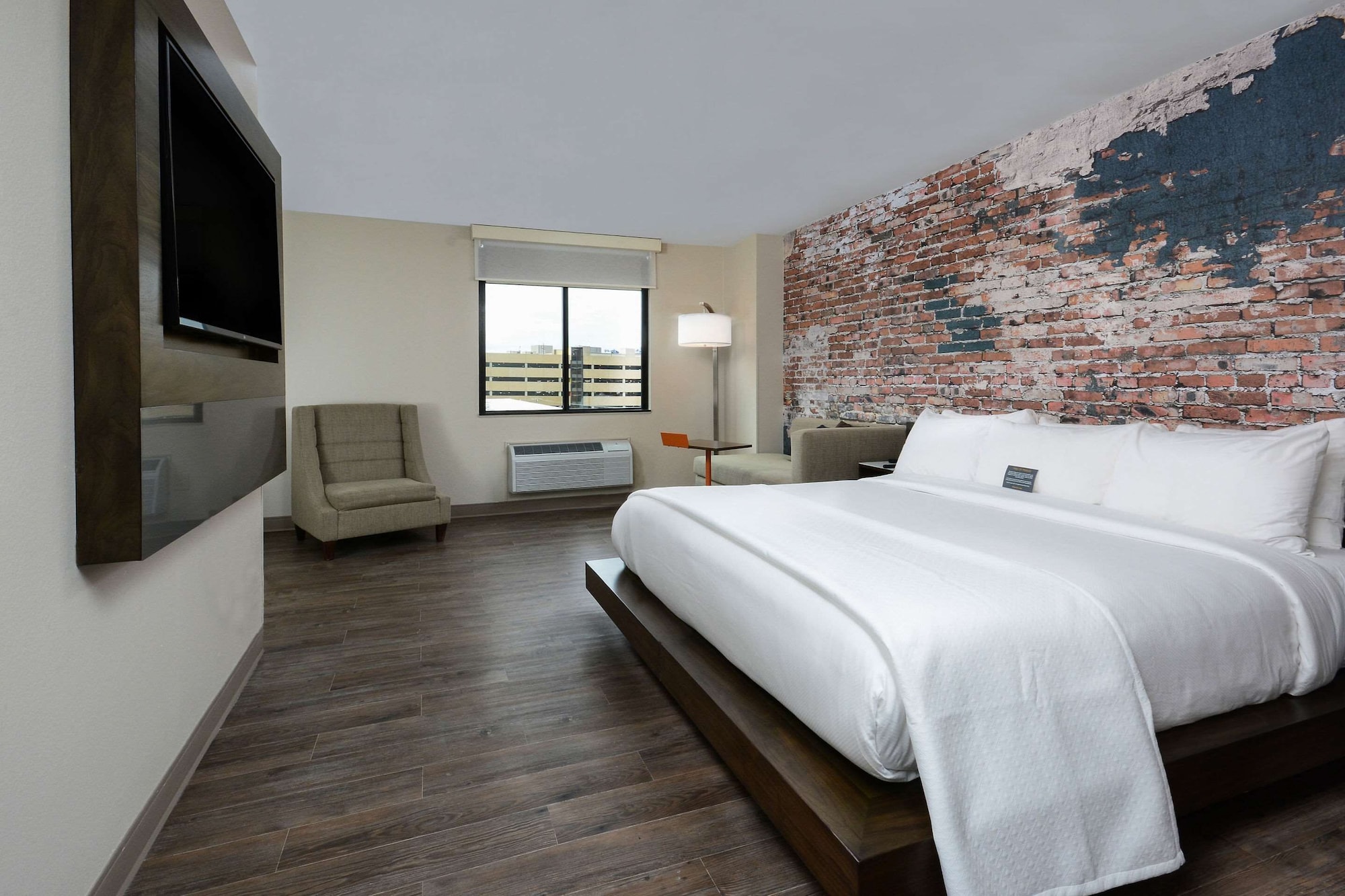 STANDARD, KING BED