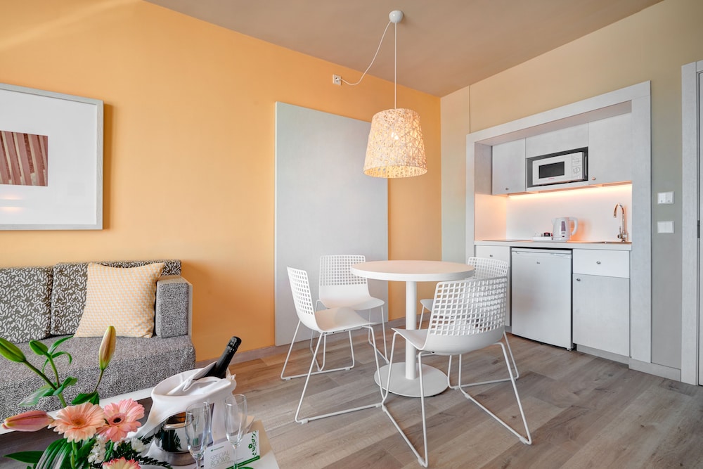 Protur Vista Badia Aparthotel 40/55