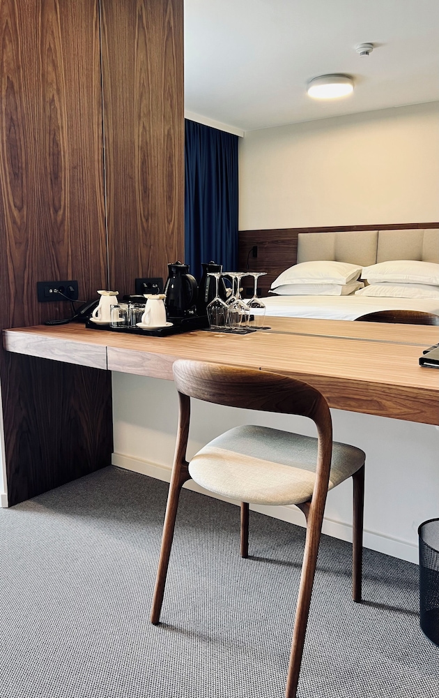Hotel Mirjam 42/50