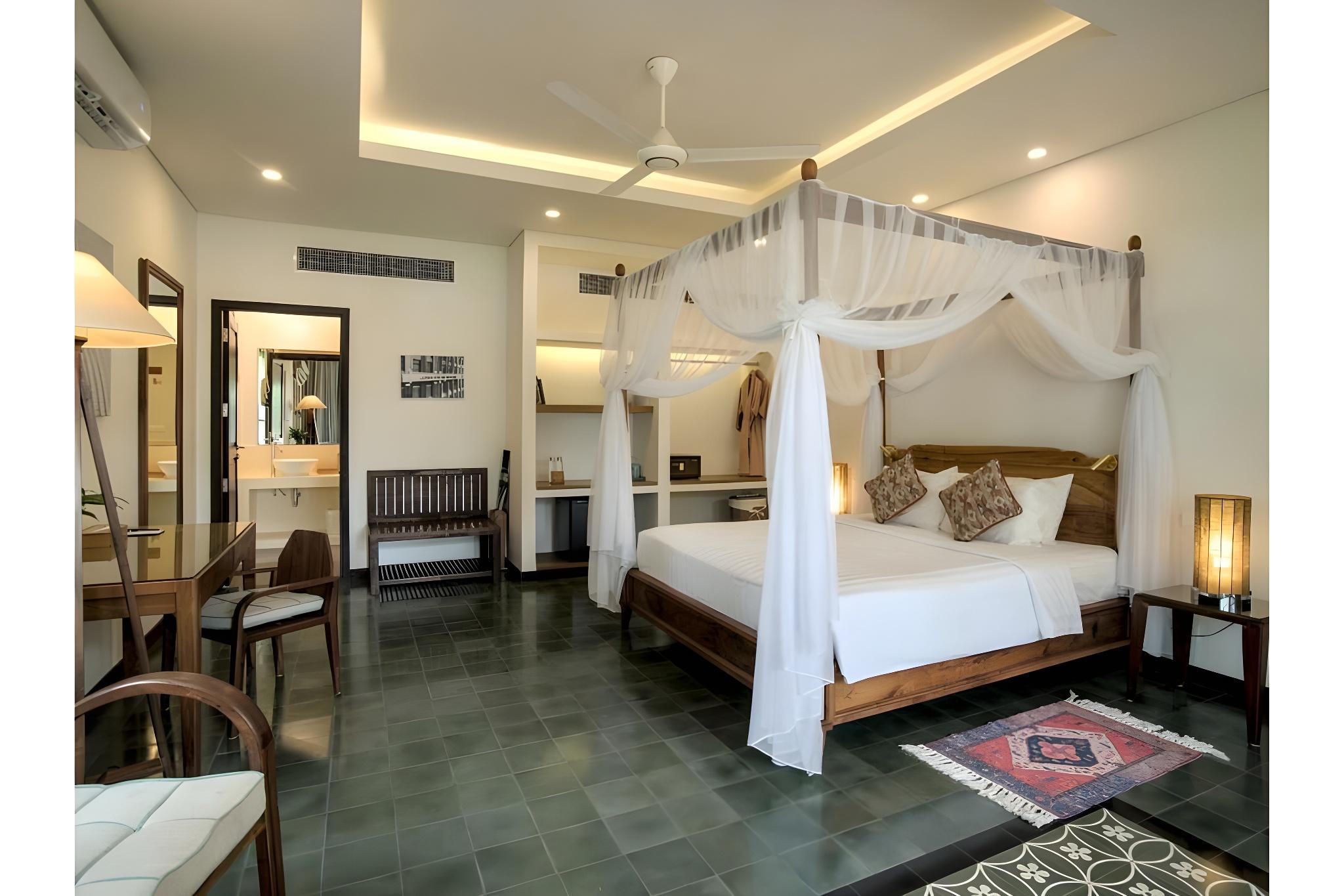 Premium, Sea Front