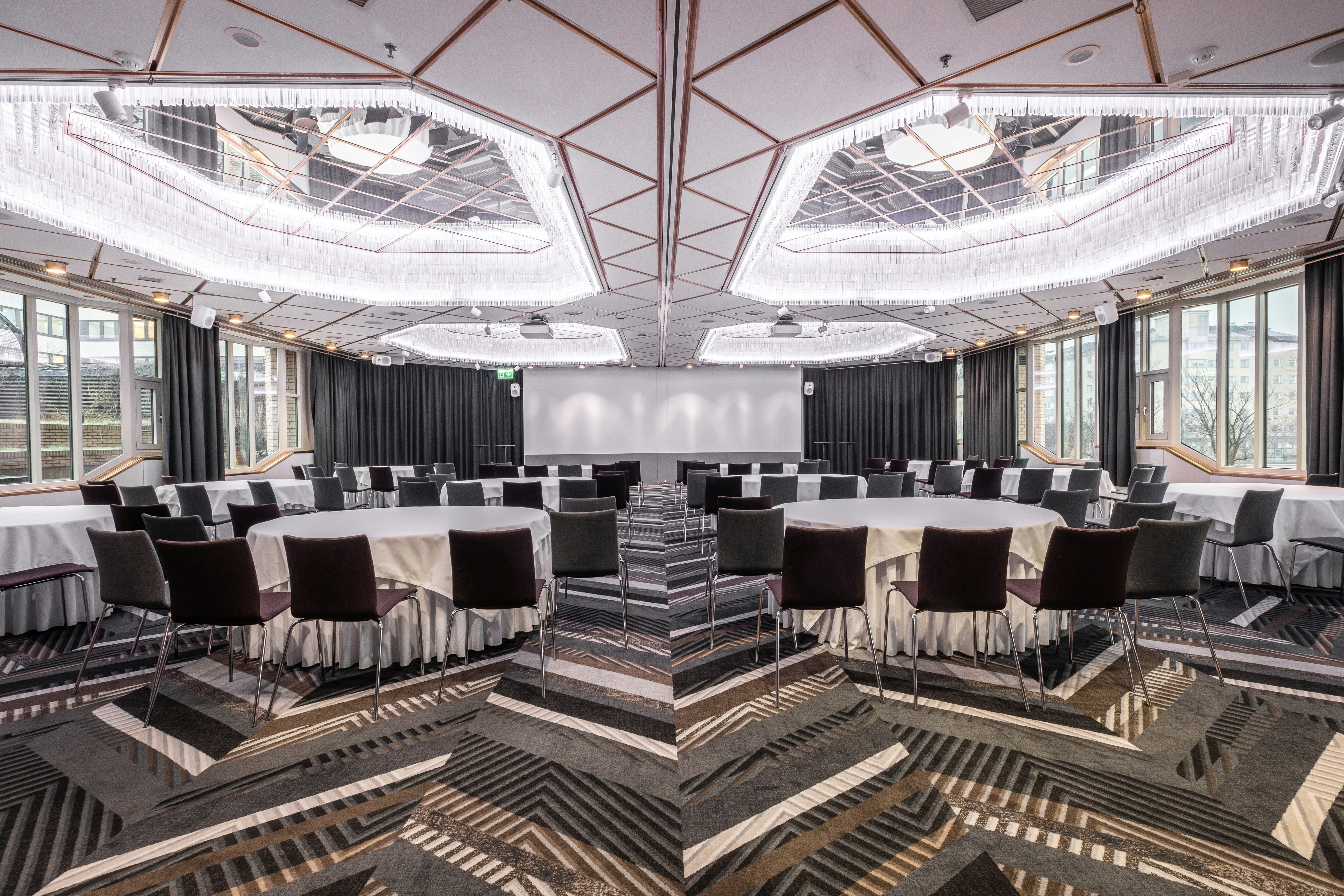 Hilton Helsinki Strand 34/36