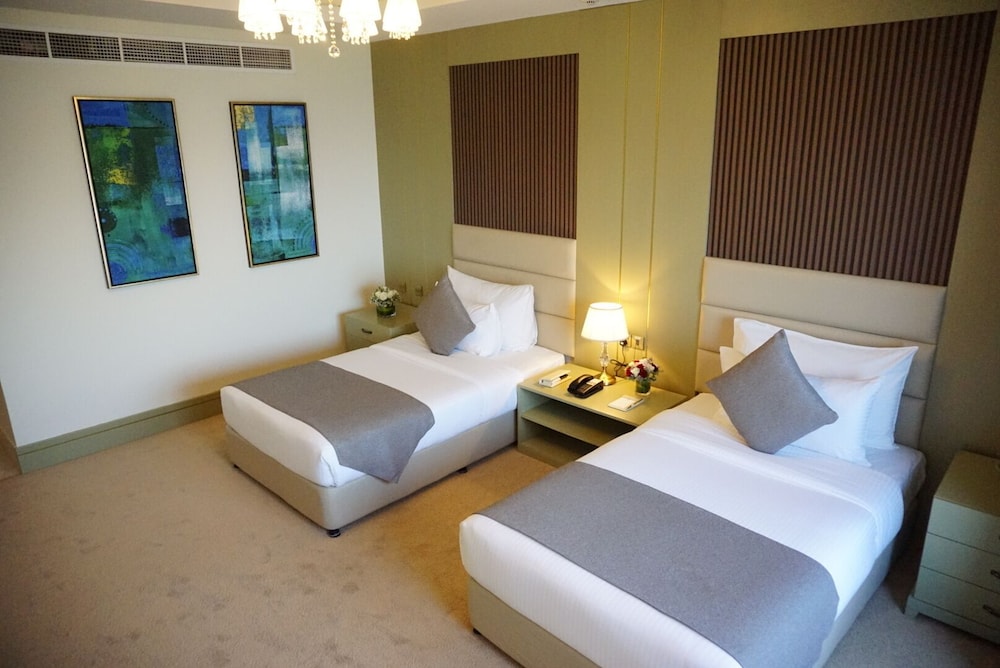 Al Bahar Hotel & Resort 10/50