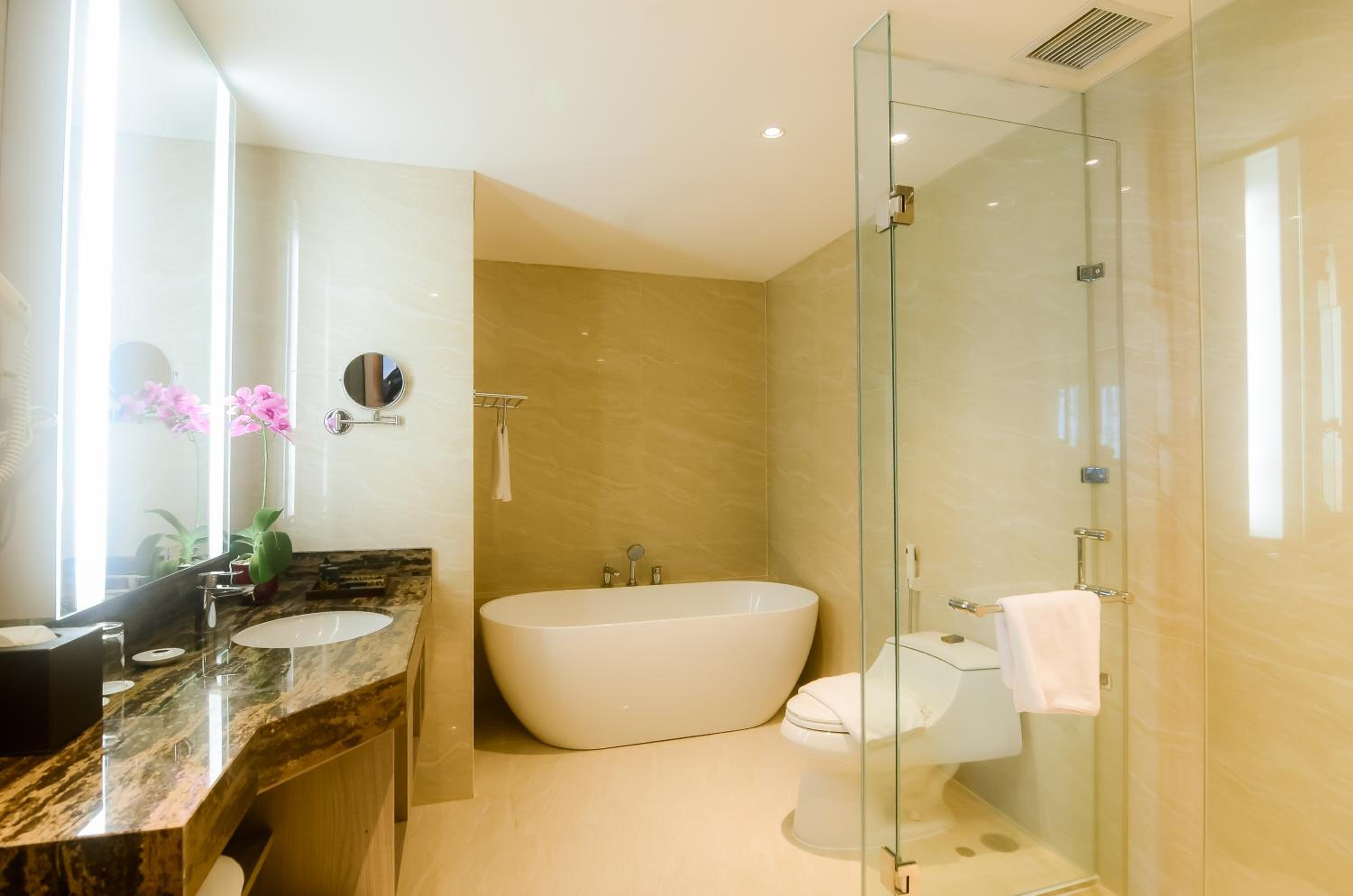 The Excelton Hotel Palembang 52/54