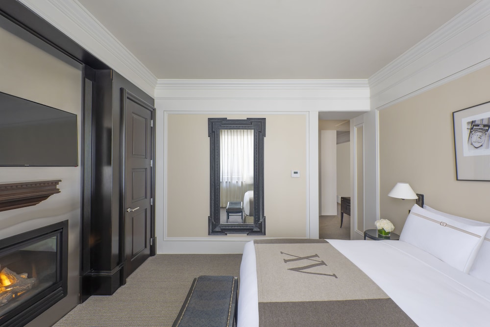 CLASSIC, QUEEN BED
