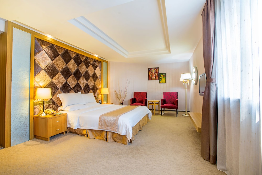 Louis Hotel Zhongshan 13/40