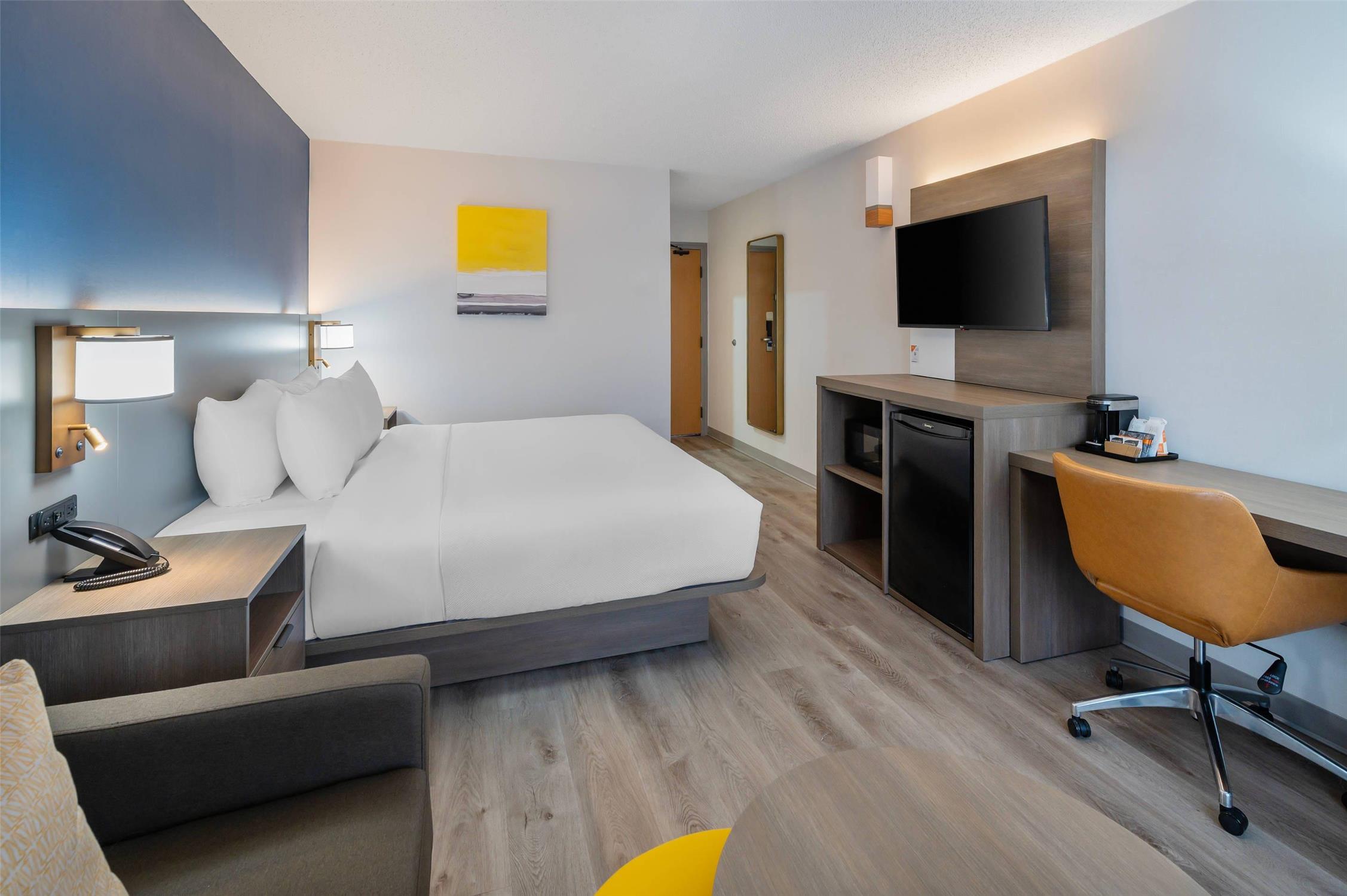 Comfort Inn Belleville, ON 14/37