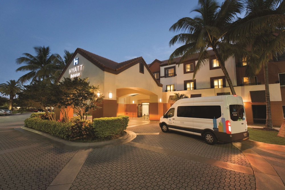 Hyatt House Miami Airport 34/37