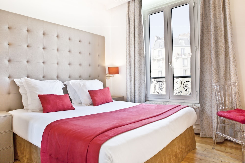 Hotel Eiffel Segur 14/69
