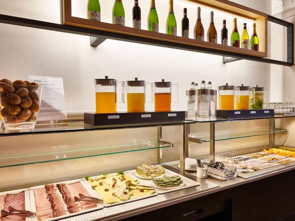 Continentale Hotel 56/66