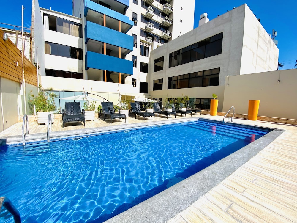 Hotel Spark Suites Iquique 62/66