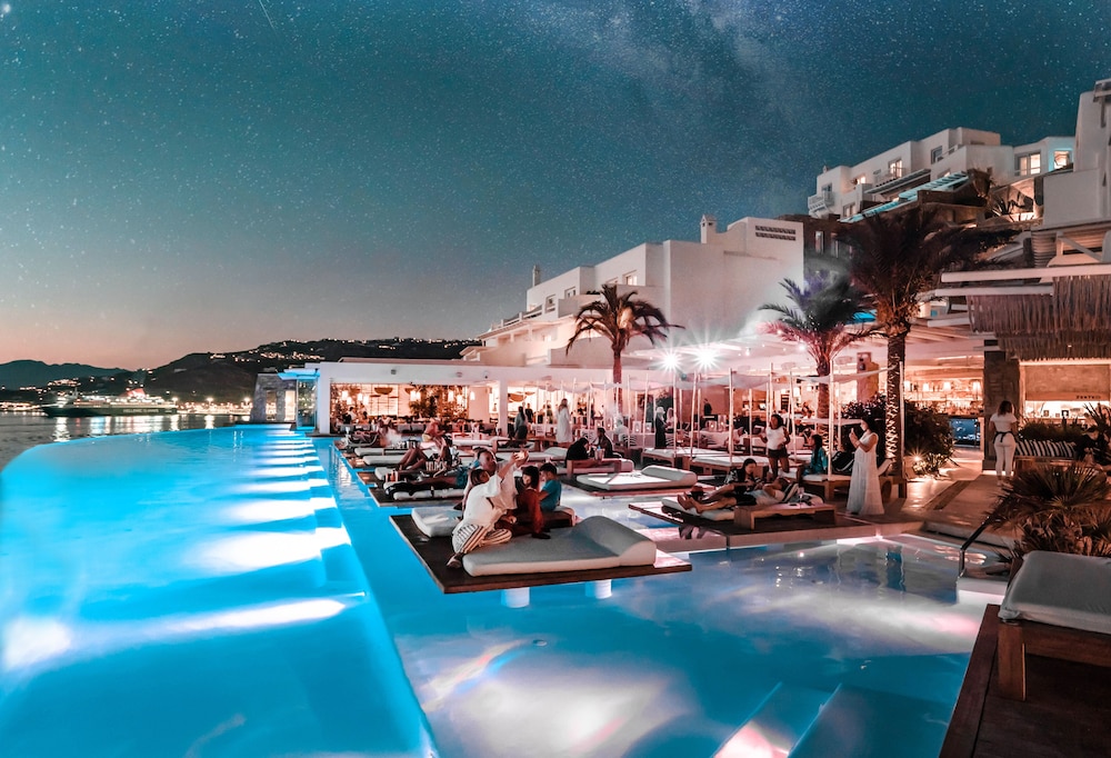 Cavo Tagoo Mykonos 42/50