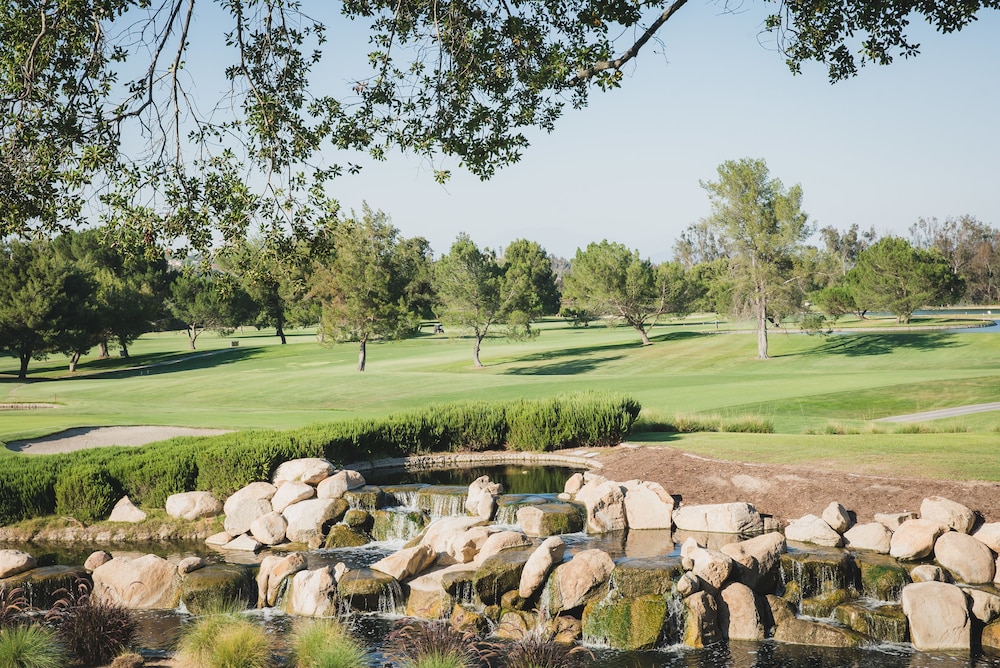 Temecula Creek Inn 18/30