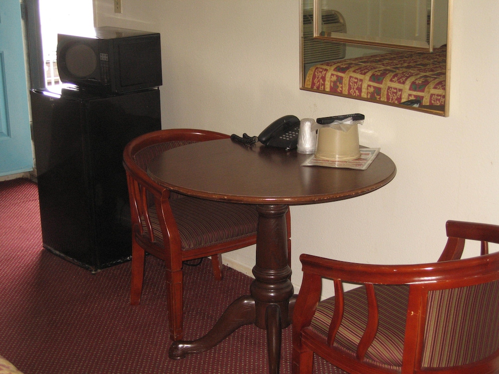 Royal Inn Motel Long Beach 29/31