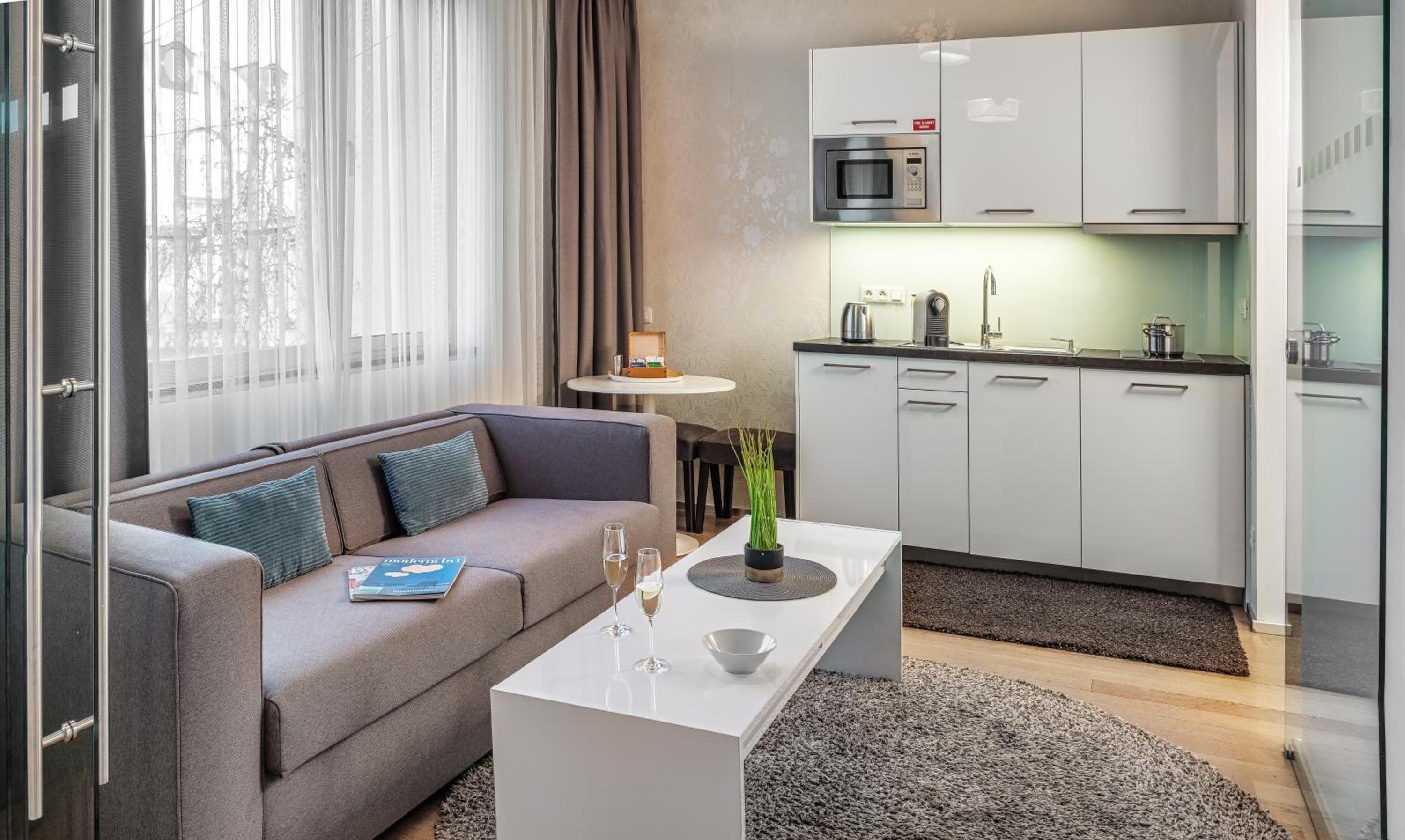 VN3 Terraces Suites by Adrez Living 10/24