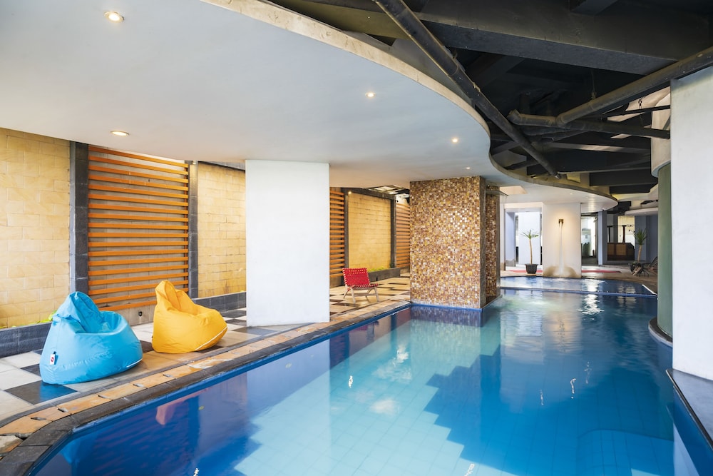 The Gloria Suites Jakarta 2/48