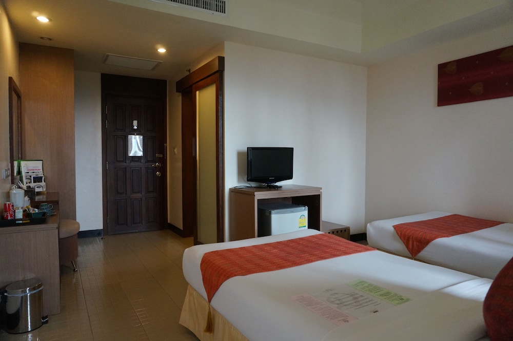 Maninarakorn Hotel 15/49