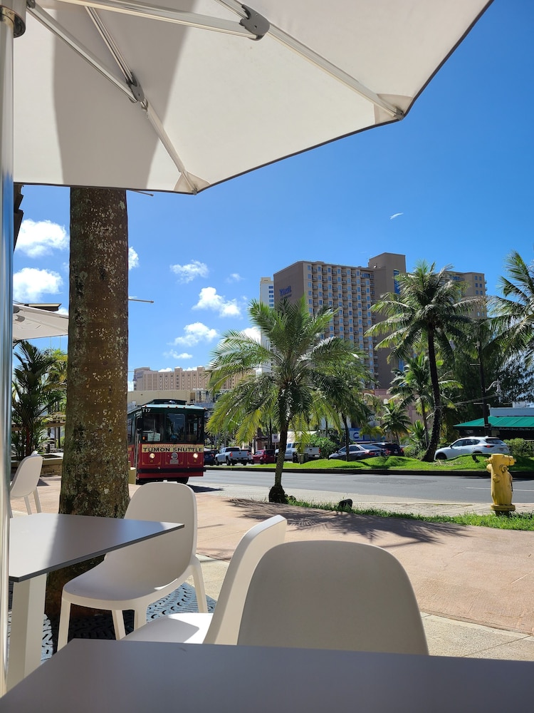 Guam Plaza Resort & Spa 61/69
