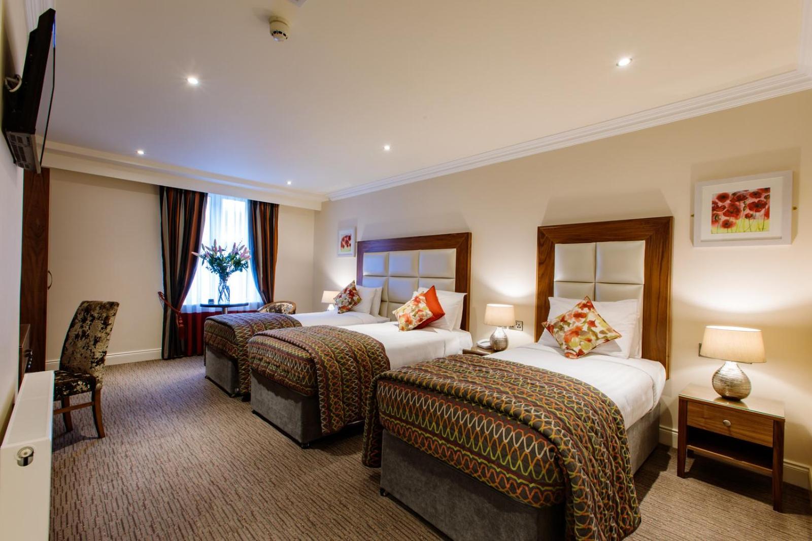 Grand Hotel Tralee 16/52