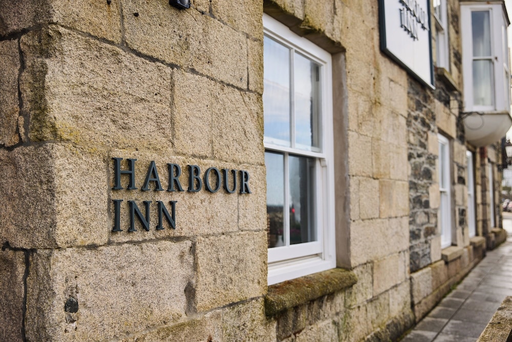 Harbour Inn 1/48