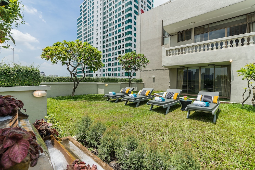 Asoke Residence Sukhumvit by UHG 67/74
