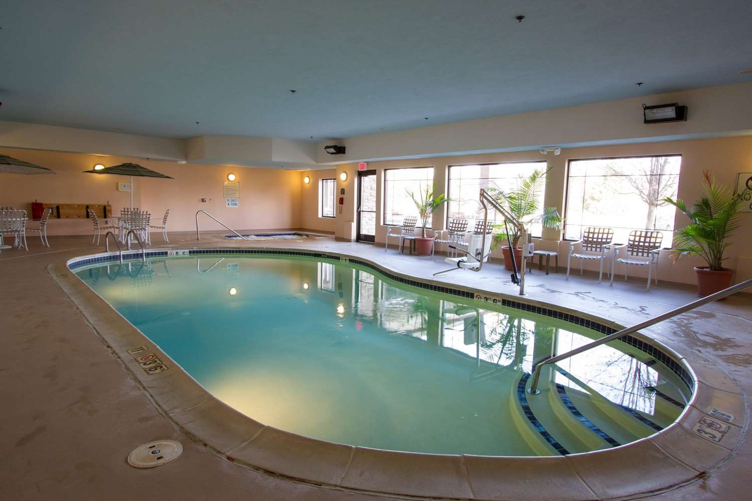 Comfort Suites Grand Rapids North 22/30