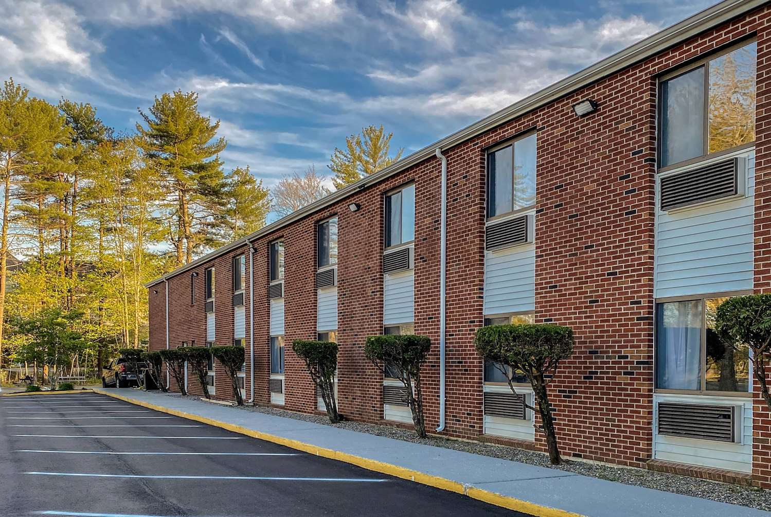 Days Inn by Wyndham Brunswick Bath Area 49/59