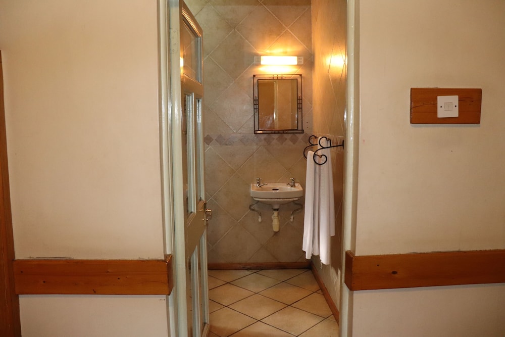 Parklands Shade Hotel 41/41