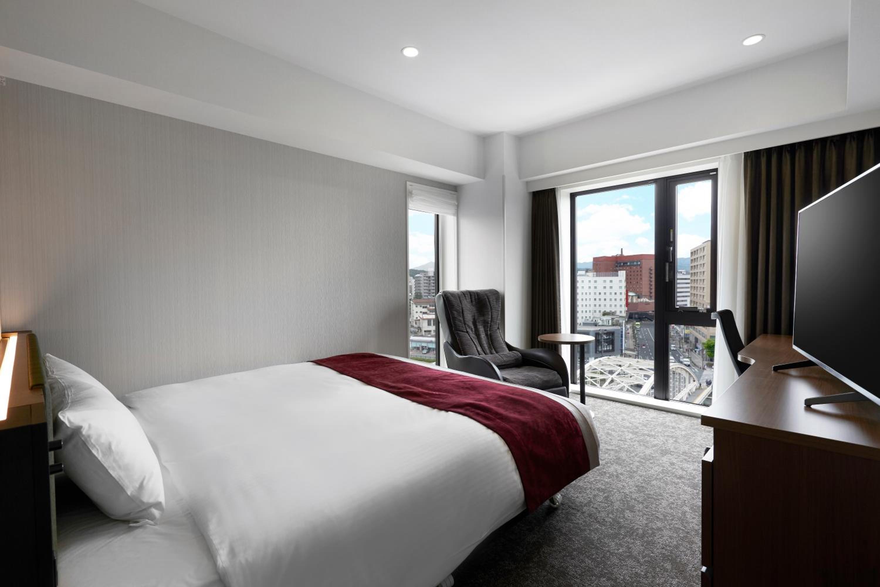 Deluxe, King Bed, Queen Bed