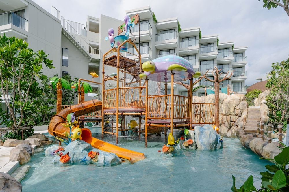 Phuket Emerald Beach Resort 58/70