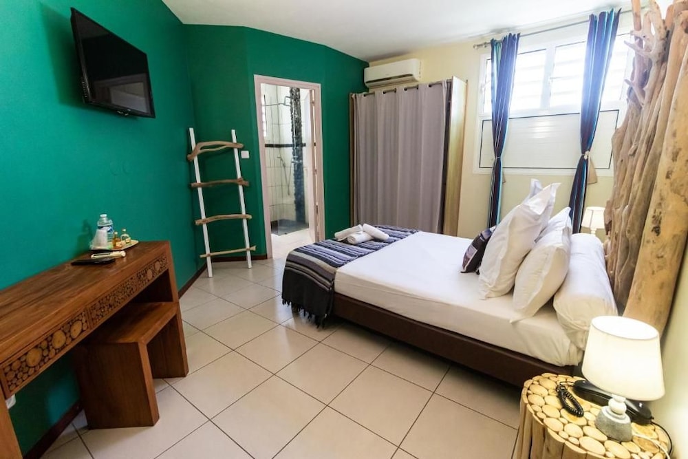 Tante Arlette Hotel 11/49