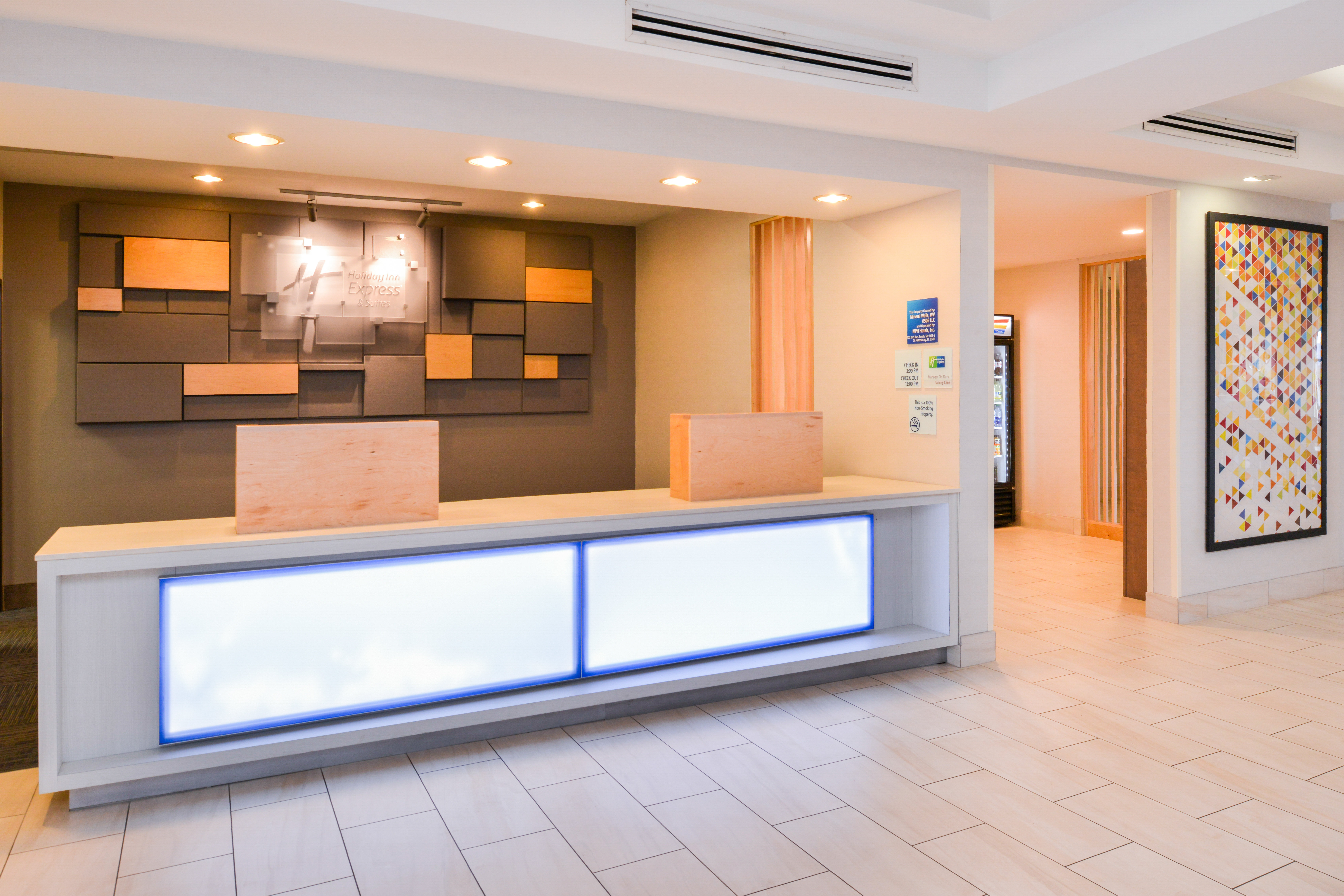 Holiday Inn Express Hotel And Suites Parkersburg Mineral Wells 5/42