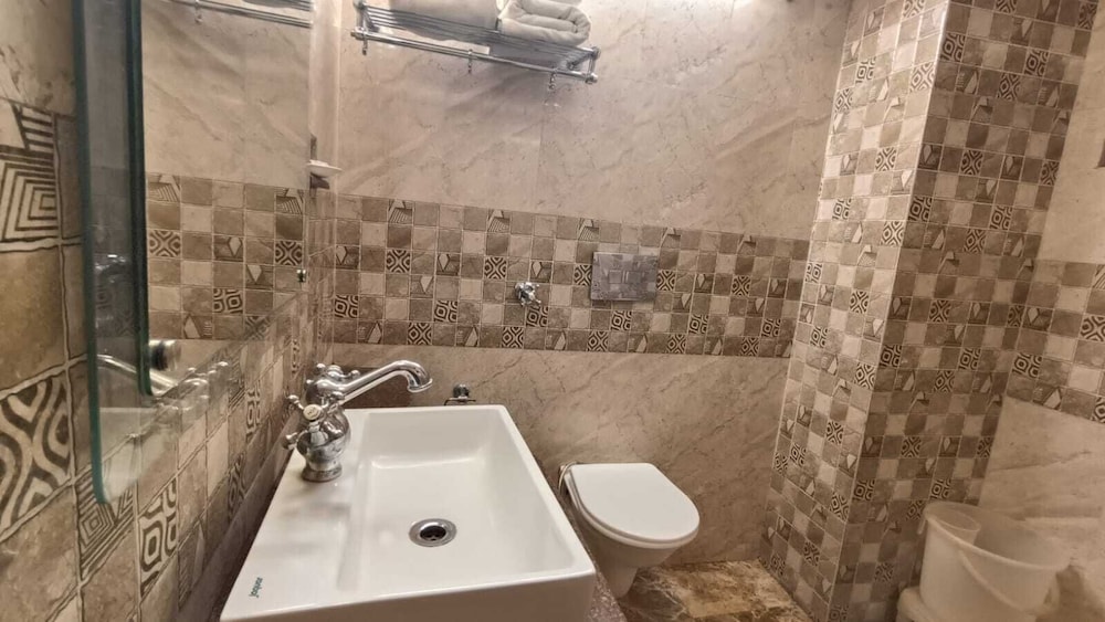 Bridge View Regency 47/50