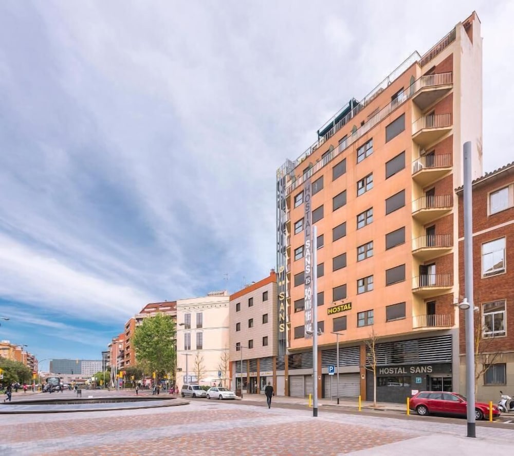 Hostal Sans 37/50
