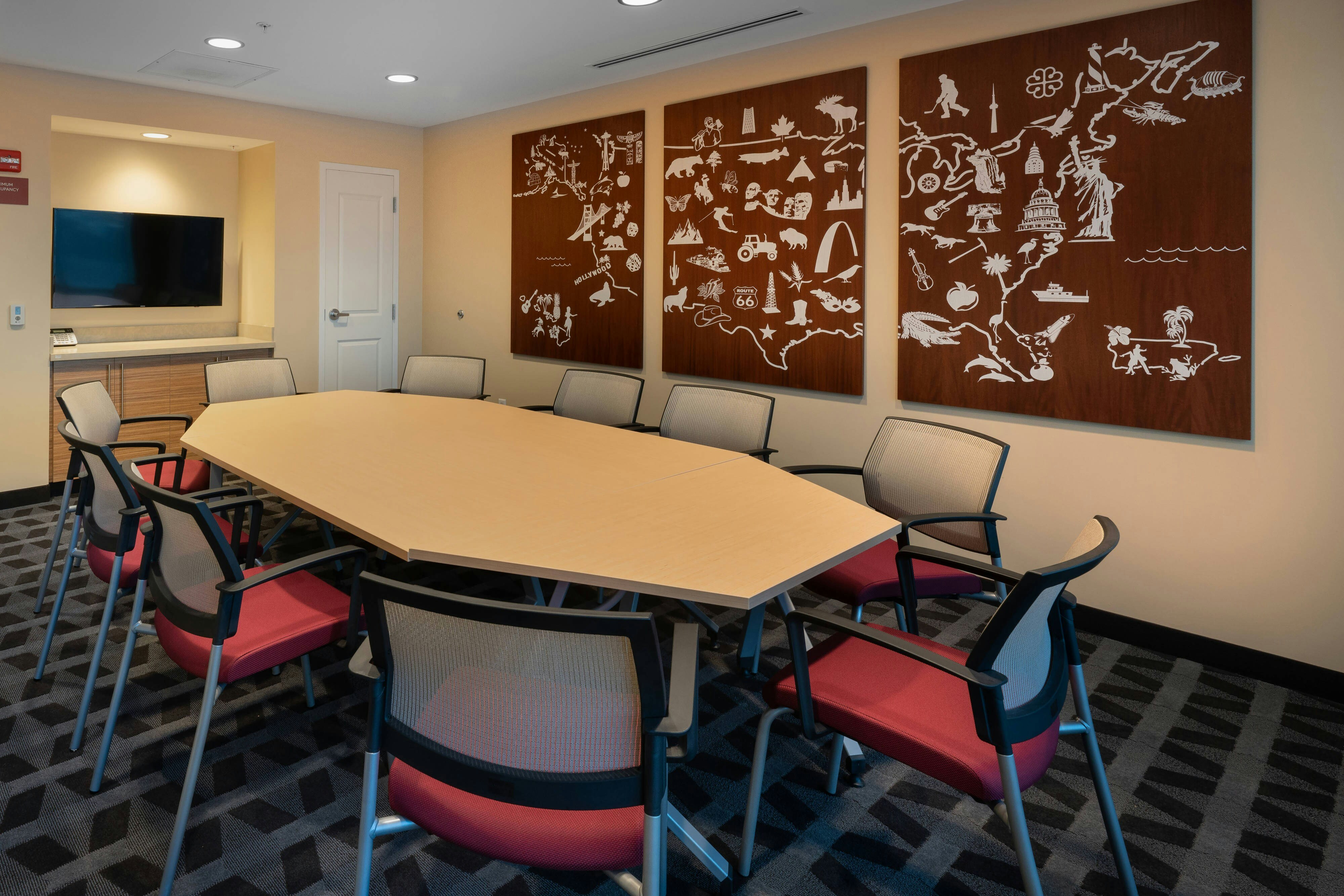 TownePlace Suites by Marriott Milwaukee Oak Creek 10/15